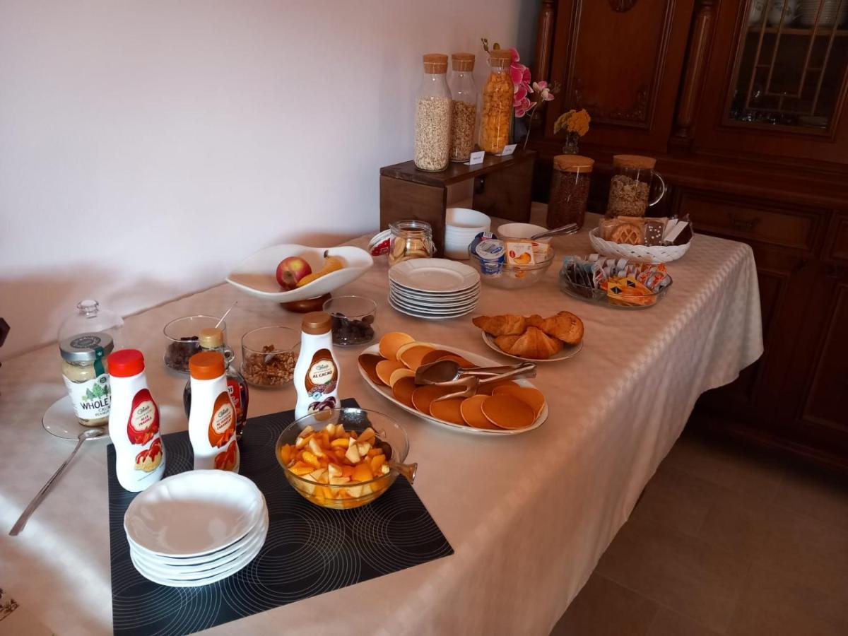 Rb Bed & Breakfast Gaiba 外观 照片